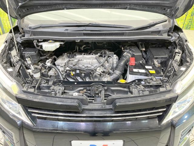 TOYOTA VOXY 2015 Image 31