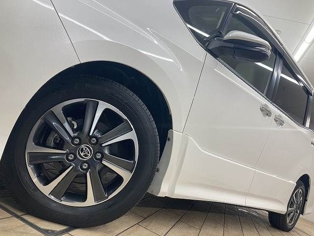 TOYOTA NOAH 2019 Image 31