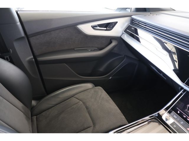 AUDI Q8 2022 Image 31