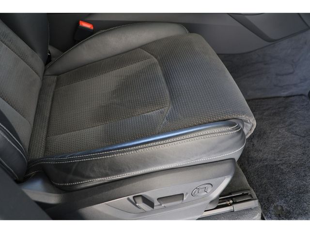 AUDI Q8 2022 Image 31