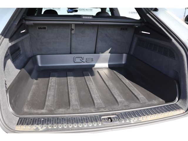 AUDI Q8 2022 Image 31