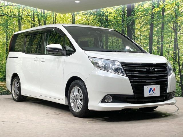 TOYOTA NOAH 2017 Image 31