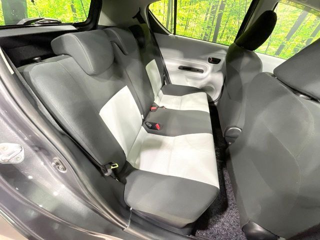 TOYOTA AQUA 2012 Image 31