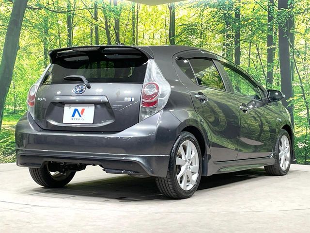 TOYOTA AQUA 2012 Image 31