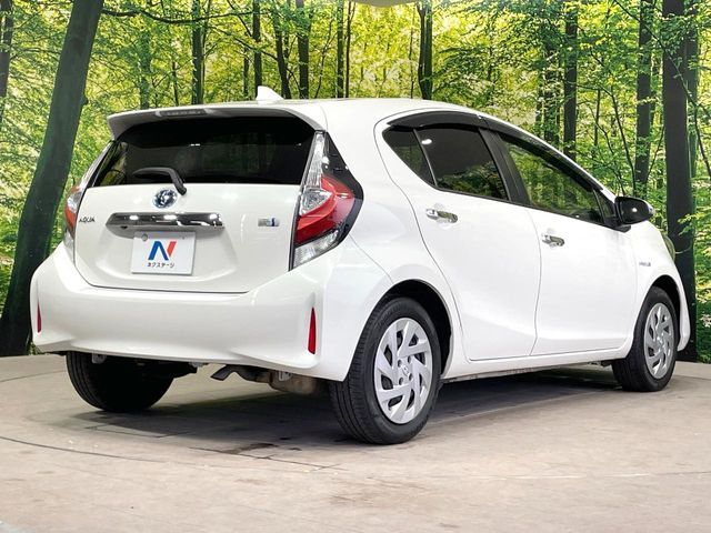 TOYOTA AQUA 2018 Image 31