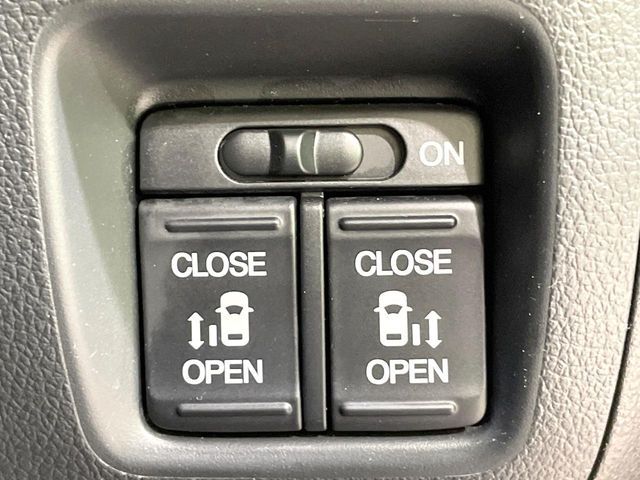 HONDA N BOX CUSTOM 2015 Image 31