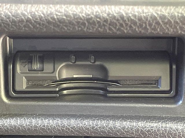 NISSAN X-TRAIL 2WD 2018 Image 31