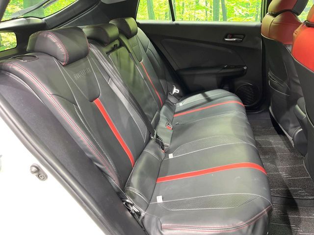 TOYOTA PRIUS 4WD 2019 Image 31