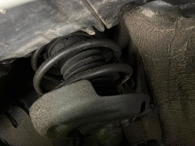 TOYOTA PRIUS 4WD 2019 Image 31