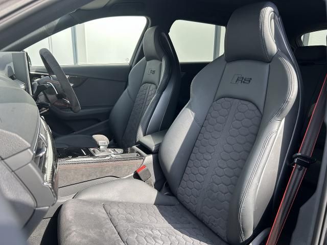AUDI RS4 AVANT 2023 Image 31