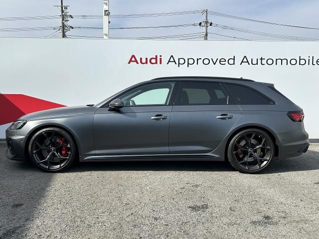 AUDI RS4 AVANT 2023 Image 31