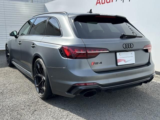 AUDI RS4 AVANT 2023 Image 31