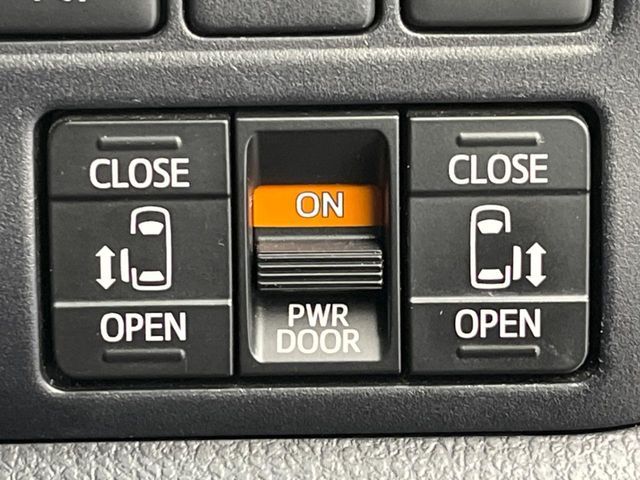 TOYOTA NOAH HYBRID 2020 Image 31