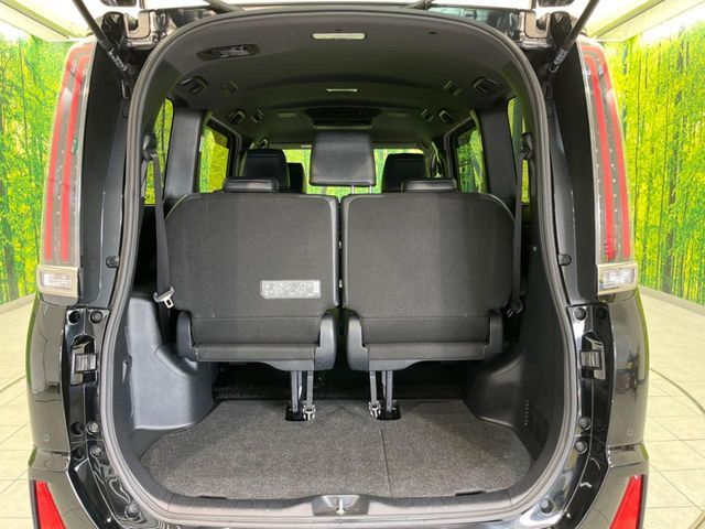 TOYOTA NOAH HYBRID 2020 Image 31