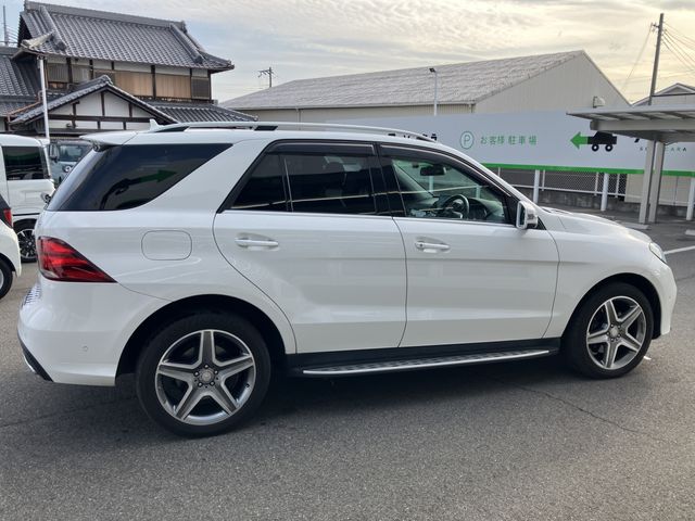 MERCEDES BENZ GLE CL 2016 Image 31