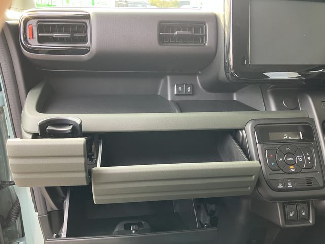 SUZUKI SPACIA GEAR 2024 Image 31