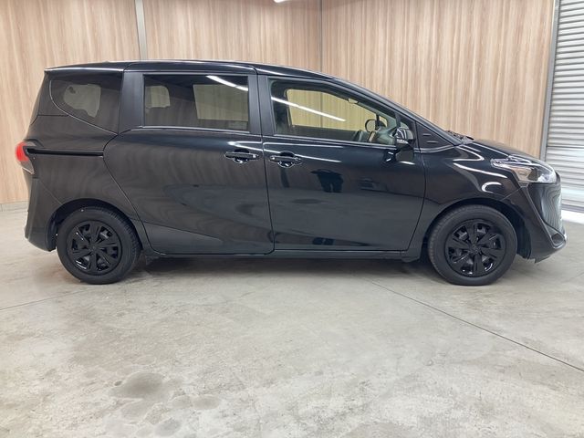 TOYOTA SIENTA 2022 Image 31