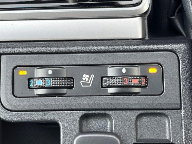 TOYOTA LANDCRUISER PRADO 2022 Image 31