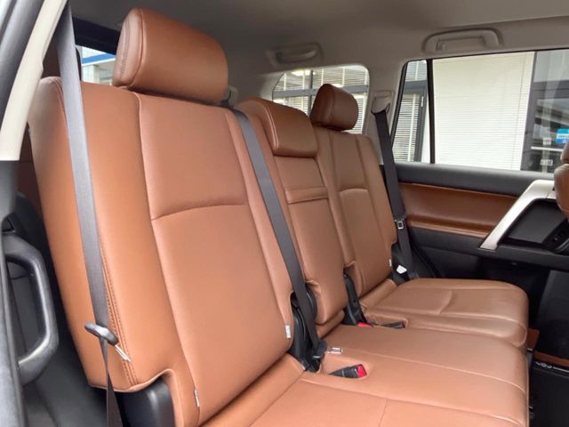 TOYOTA LANDCRUISER PRADO 2022 Image 31