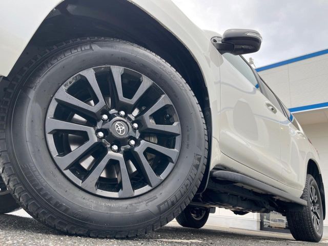 TOYOTA LANDCRUISER PRADO 2022 Image 31