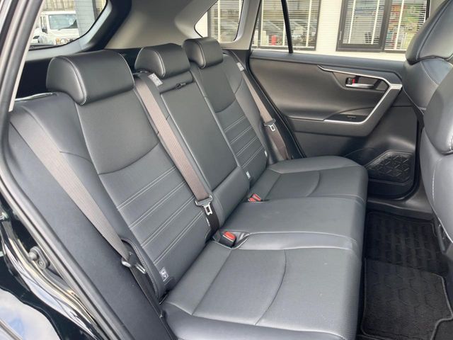 TOYOTA RAV4 HYBRID 4WD 2023 Image 31