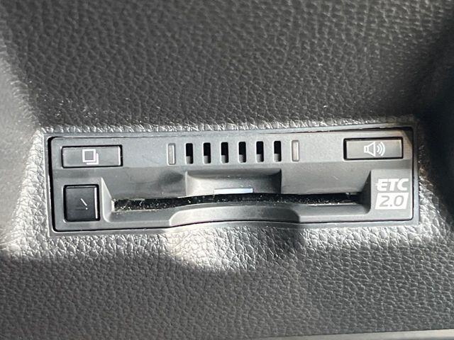 TOYOTA YARIS 2022 Image 31