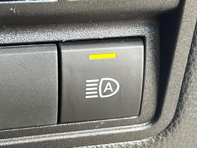 TOYOTA YARIS 2022 Image 31