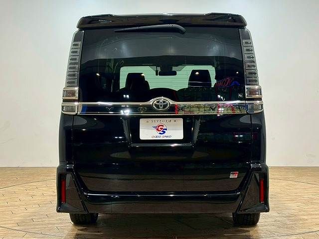 TOYOTA VOXY 2017 Image 31