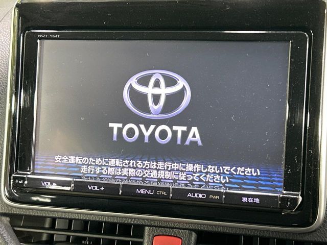 TOYOTA VOXY 2016 Image 31