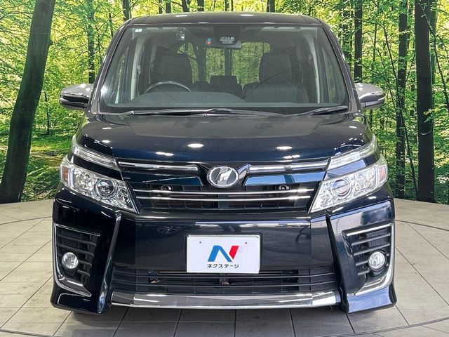 TOYOTA VOXY 2016 Image 31