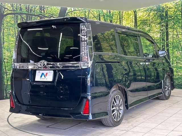 TOYOTA VOXY 2016 Image 31