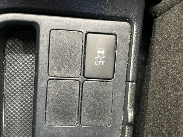 TOYOTA VITZ 2016 Image 31