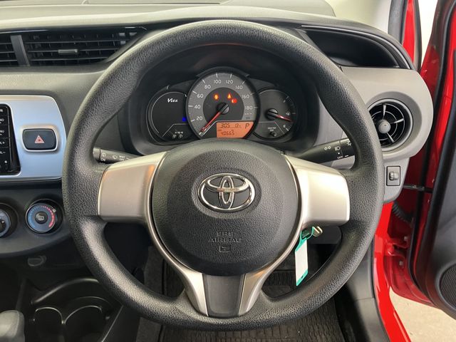 TOYOTA VITZ 2016 Image 31