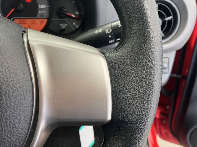 TOYOTA VITZ 2016 Image 31