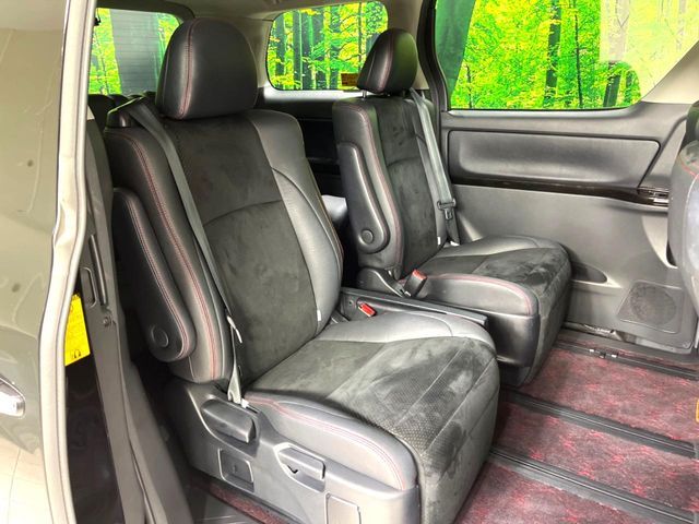 TOYOTA VELLFIRE 2013 Image 31