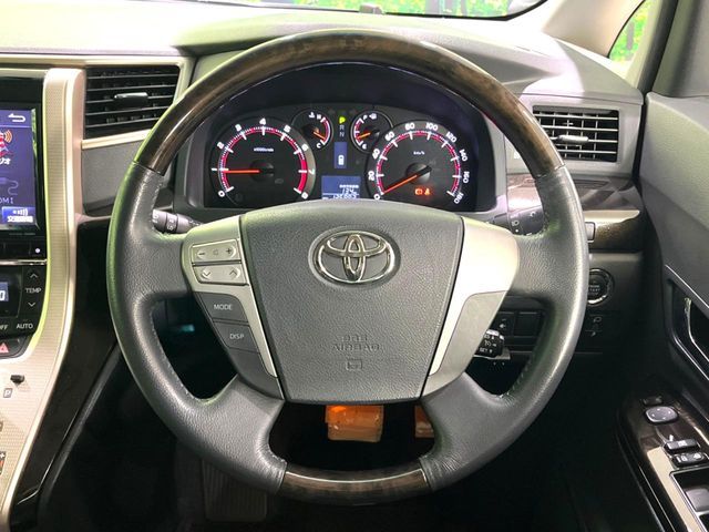 TOYOTA VELLFIRE 2013 Image 31