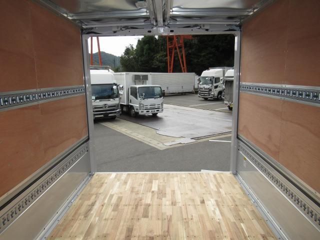 MITSUBISHI FUSOU FIGHTER 2024 Image 31