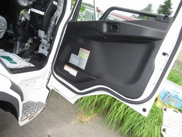 MITSUBISHI FUSOU FIGHTER 2024 Image 31