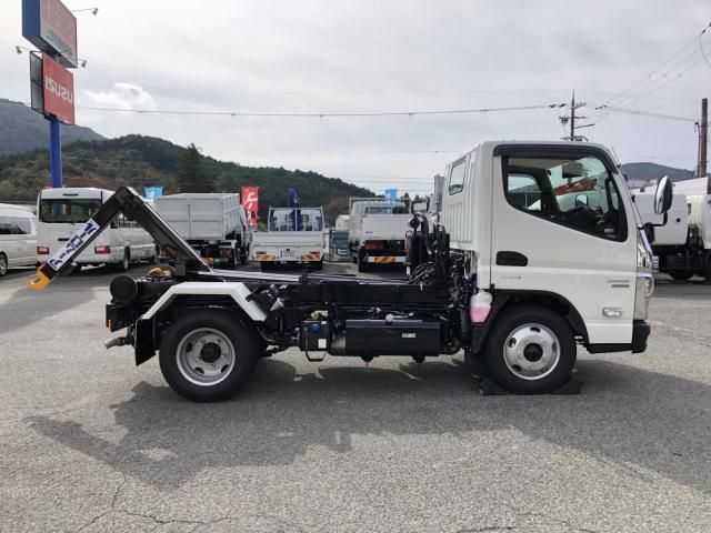 MITSUBISHI CANTER 2025 Image 31