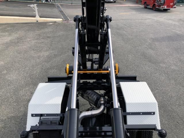 MITSUBISHI CANTER 2025 Image 31