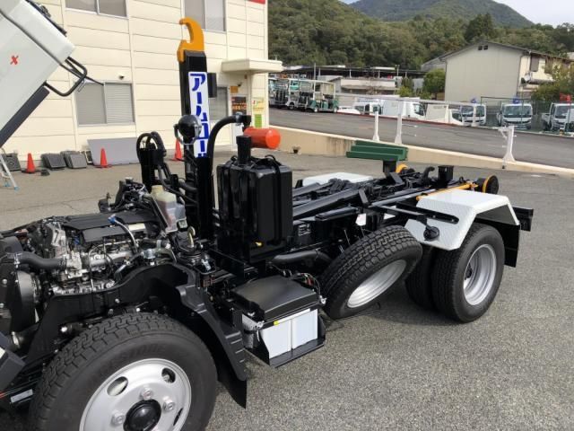 MITSUBISHI CANTER 2025 Image 31