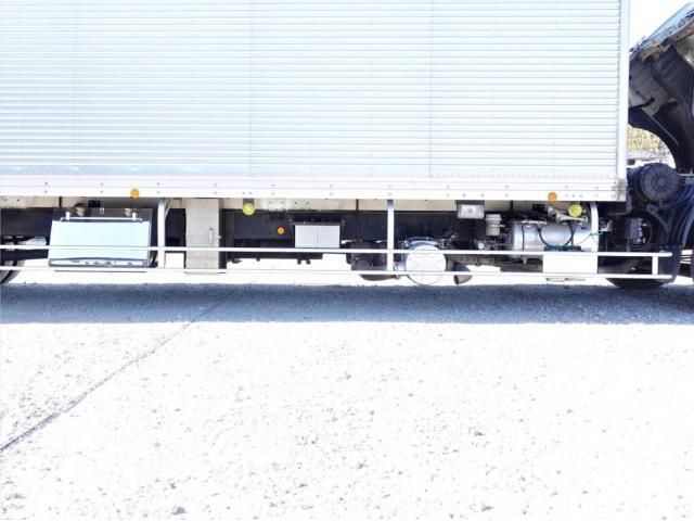 MITSUBISHI FUSOU FIGHTER 2013 Image 31