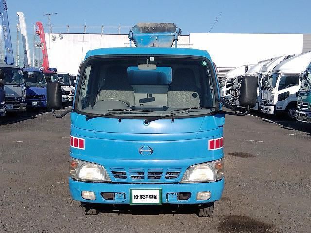 HINO DUTRO 2004 Image 31