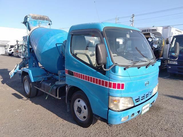 HINO DUTRO 2004 Image 31