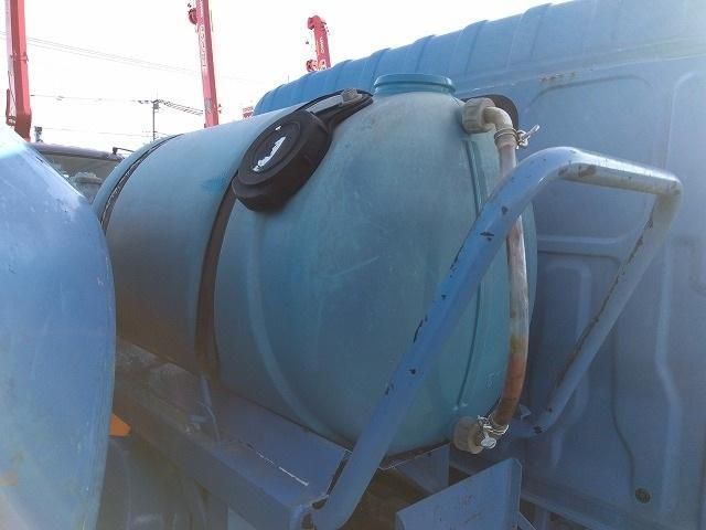 HINO DUTRO 2004 Image 31