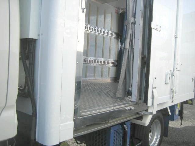 HINO DUTRO 2019 Image 31