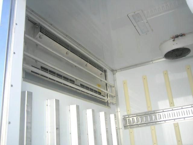 HINO DUTRO 2019 Image 31