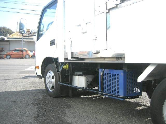 HINO DUTRO 2019 Image 31