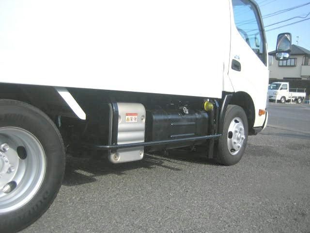 HINO DUTRO 2019 Image 31