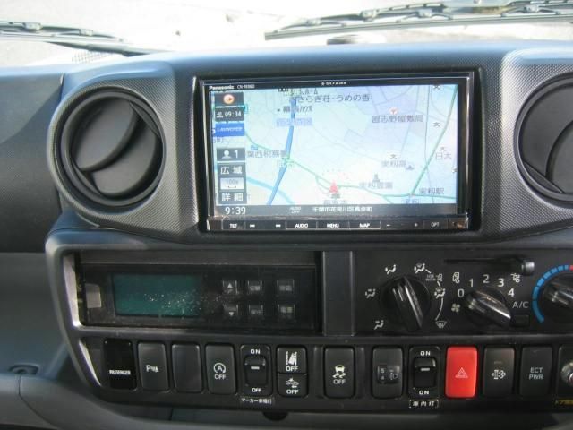 HINO DUTRO 2019 Image 31